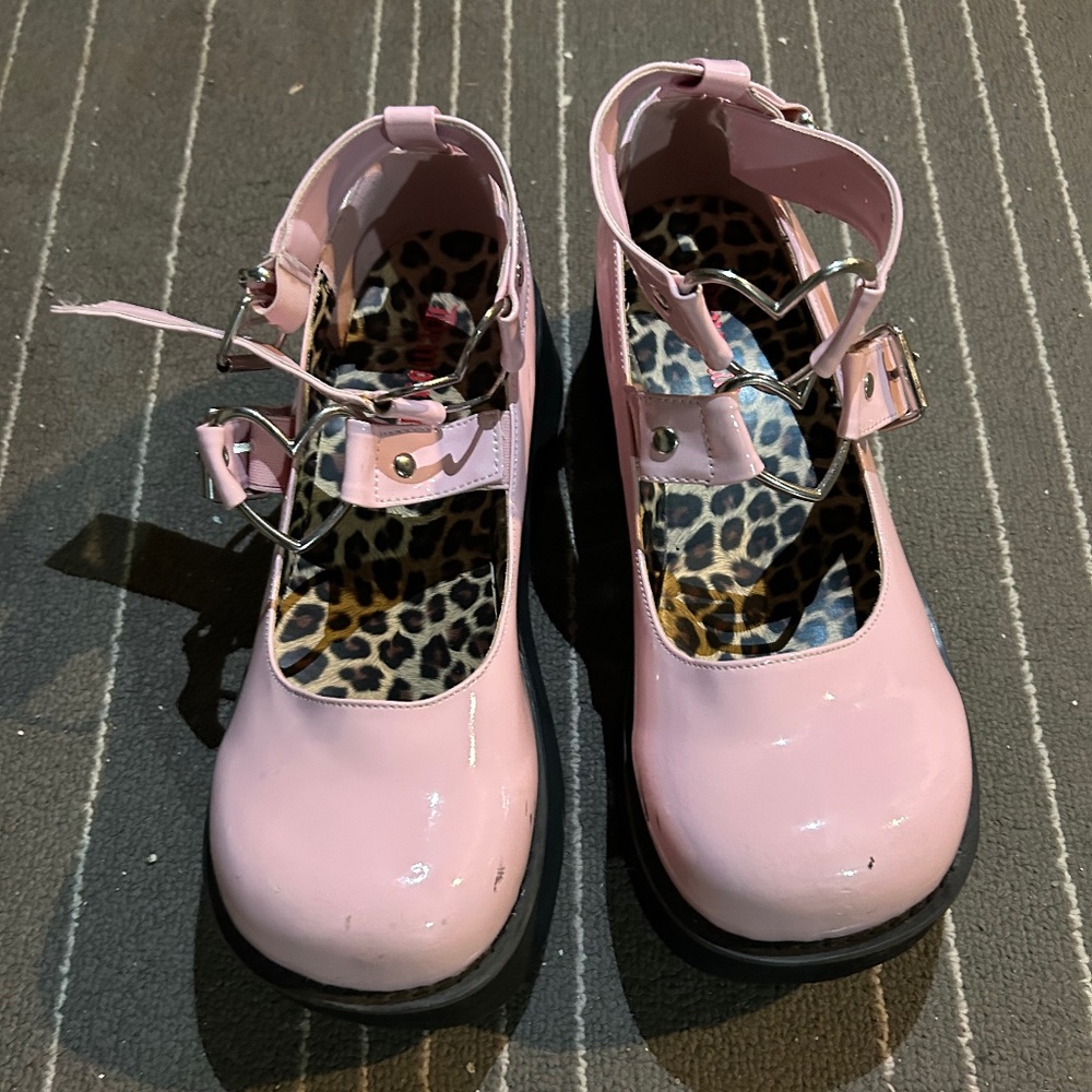 Demonia - Sprite 02 Pink Pat. Leather Platforms